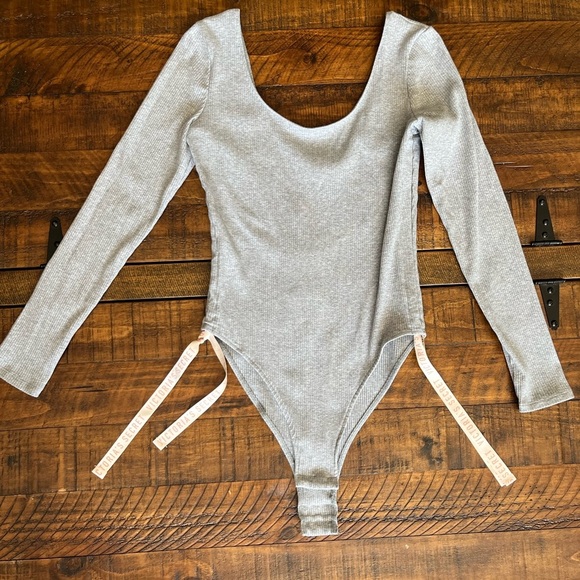 Victoria's Secret Light Gray Long Sleeve Bodysuit - Picture 5 of 5